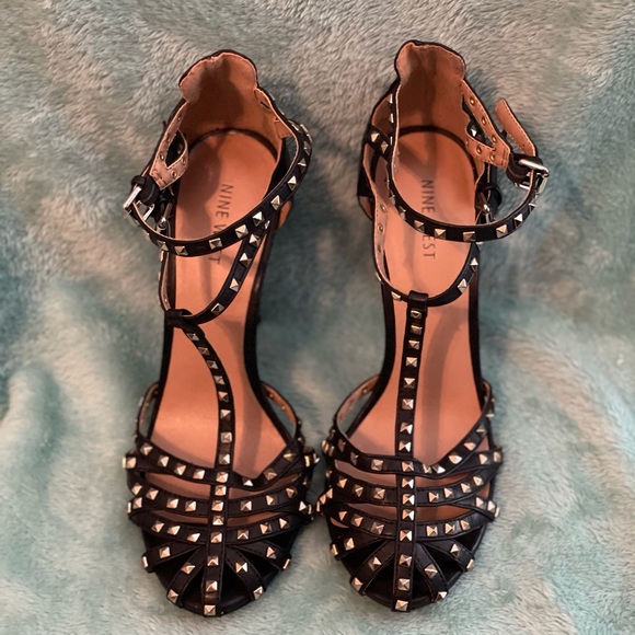 PRELOVED ✨ Studded Nine West Heels - Picture 4 of 5